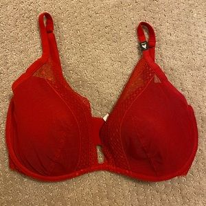 NWT!! VS Red lace plunge Bra